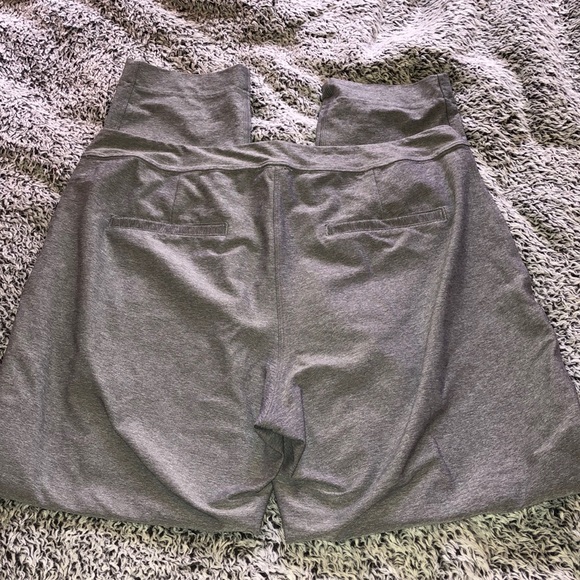 Lululemon pants! - Picture 3 of 4